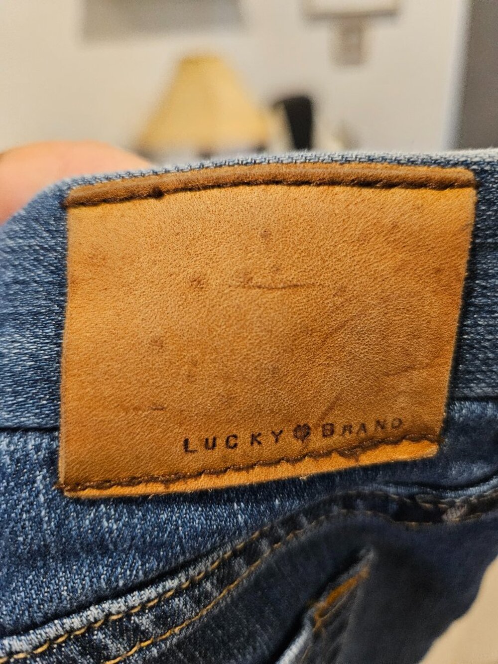 Lucky Brand Sweet N Straight Jeans Blue Mid Low Rise Stretch Size 10 / 30 R - Picture 15 of 15